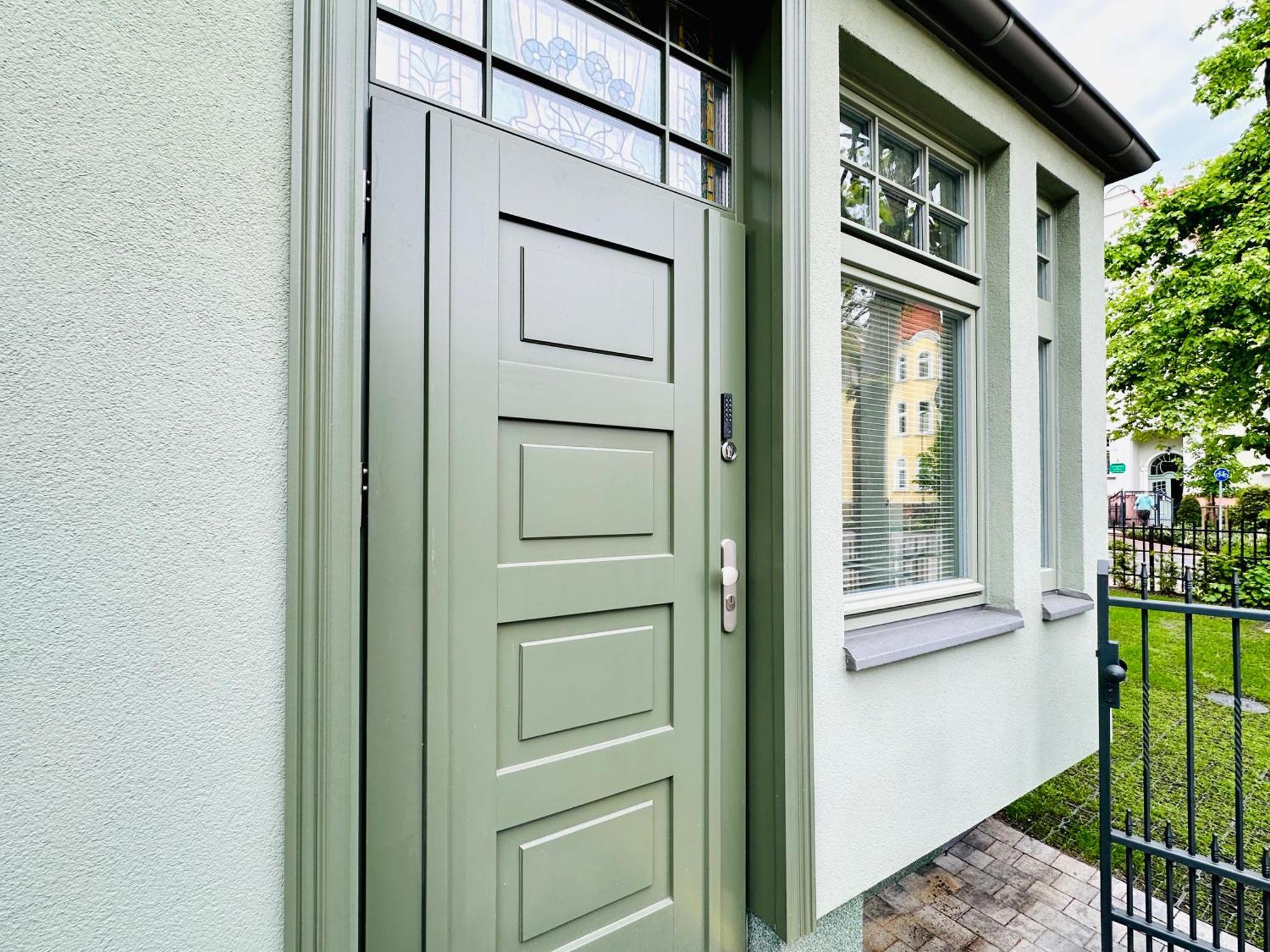 Evergreen House Apartment *
